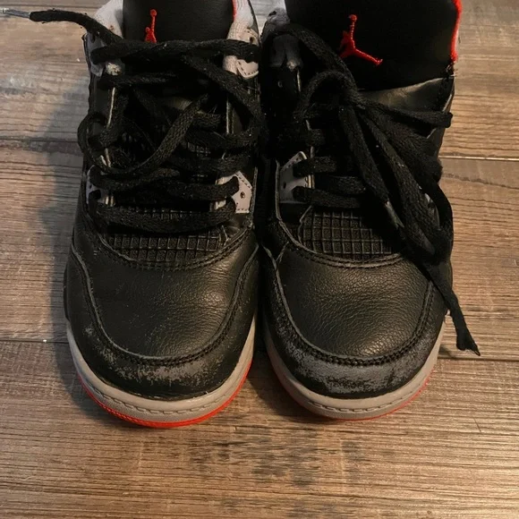 Jordan Kids' Sneakers in Black and Red - Picture 7 of 9